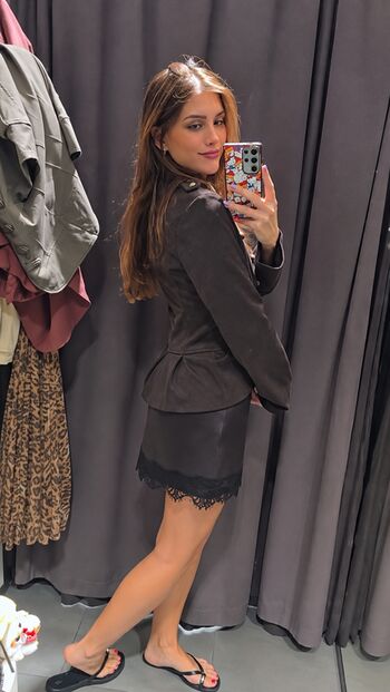 Full leaked Iamcristinini private photo