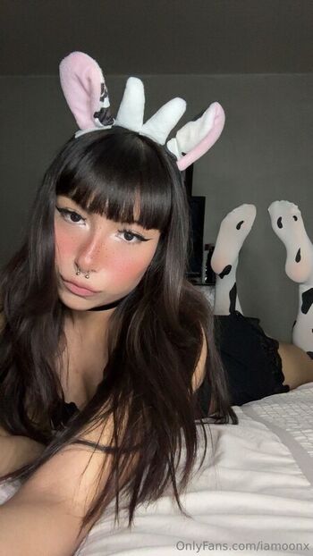 Full leaked Iamoonx private photo