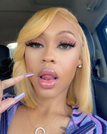 Full leaked Iamqueen private photo