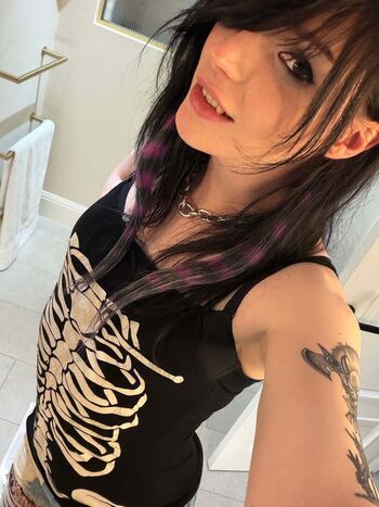 Full leaked Ickypeach private photo