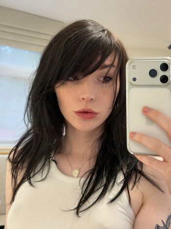 Full leaked Ickypeach private photo