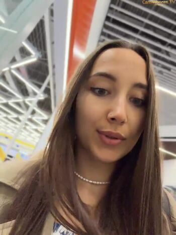 Full leaked Icrazyoneirl private photo