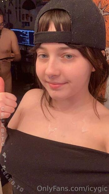 Full leaked Icygic private photo