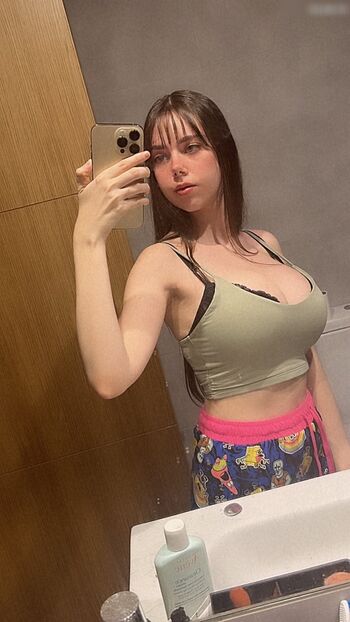 Full leaked Ijennz private photo