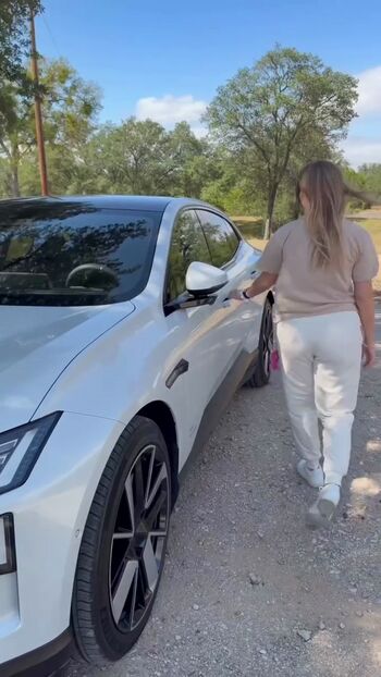 Full leaked Ijustine private photo