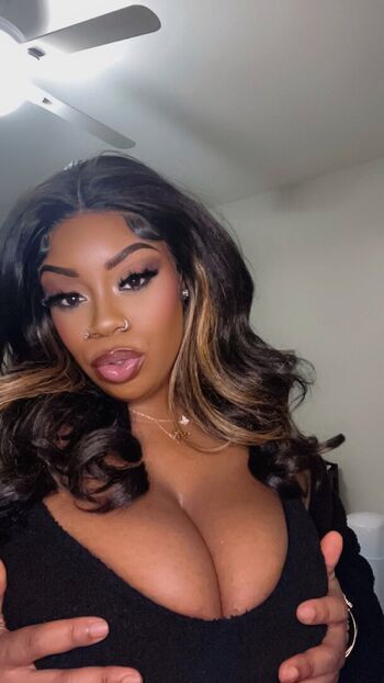 Full leaked Ilooklikebaae private photo