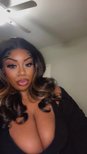 Full leaked Ilooklikebaae private photo