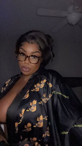 Full leaked Ilooklikebaae private photo
