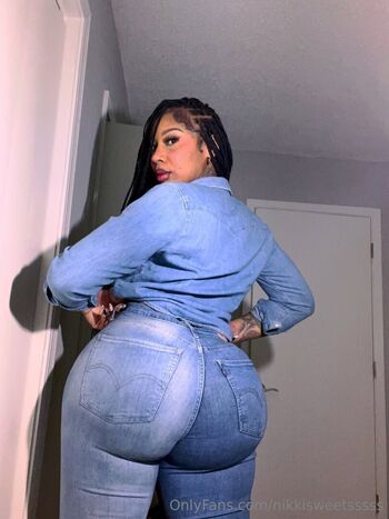 Full leaked Ilovenikkisweets private photo