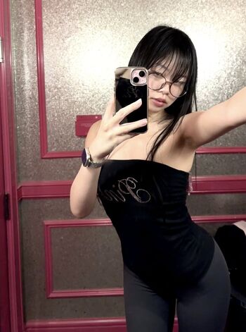 Full leaked Iloveukitty private photo