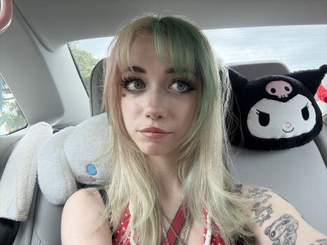 Full leaked Iluvmeww page private photo