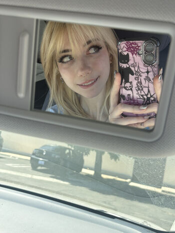 Full leaked Iluvmeww page private photo