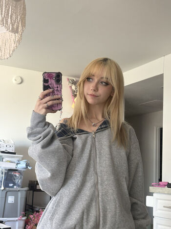 Full leaked Iluvmeww private photo