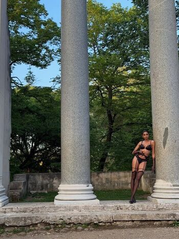Full leaked Imaan hammam private photo