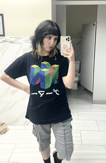 Full leaked Impossiblyeve private photo