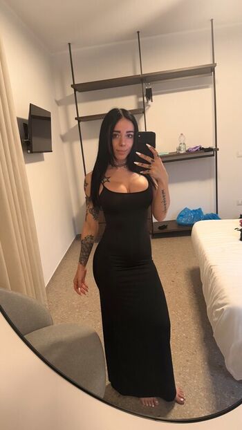 Full leaked Imviolet private photo