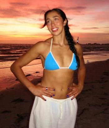 Full leaked Indi hartwell private photo