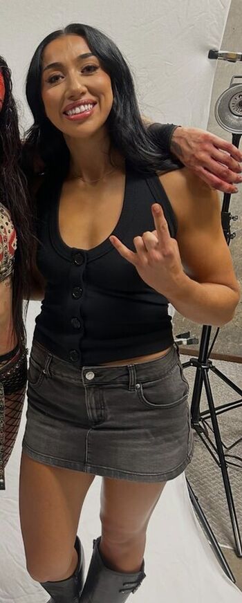 Indi Hartwell