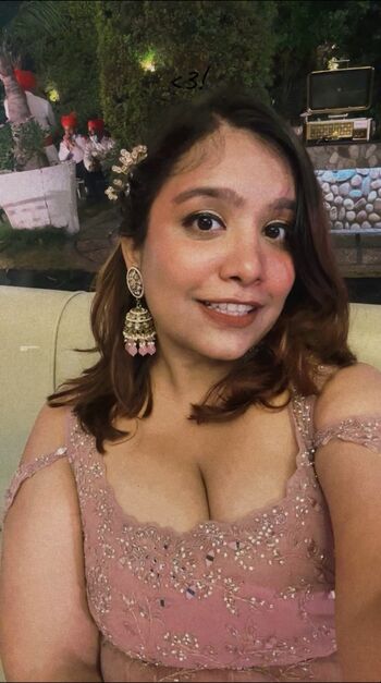 Full leaked Indian naughty stuff page private photo