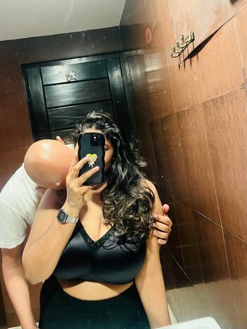 Full leaked Indian naughty stuff private photo