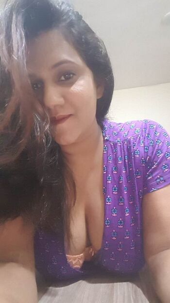 Full leaked Indian naughty stuff page private photo