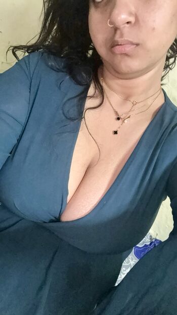 Full leaked Indian naughty stuff page private photo
