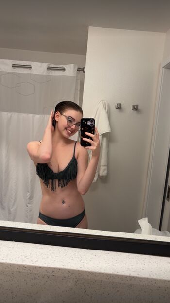 Full leaked Indieellis private photo