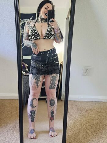 Full leaked Inked feet private photo