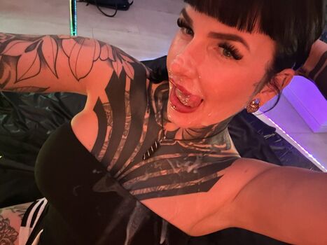 Full leaked Inkedbiitch private photo