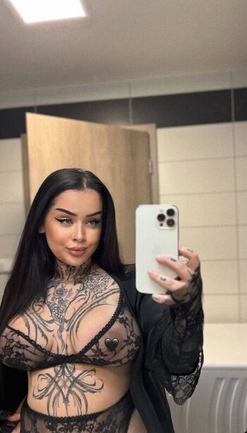 Full leaked Inkedteri private photo