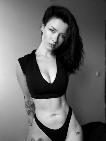 Full leaked Innervus  page private photo
