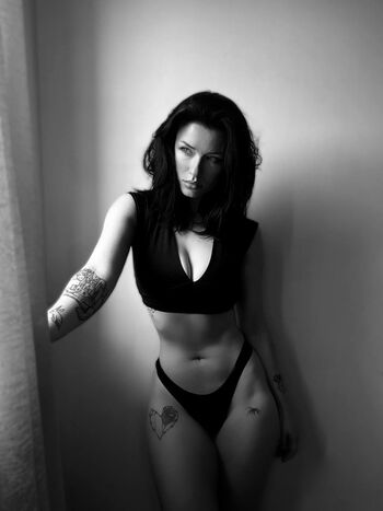 Full leaked Innervus  page private photo