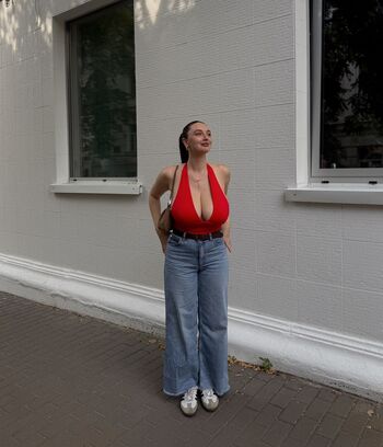 Full leaked Iramostova private photo