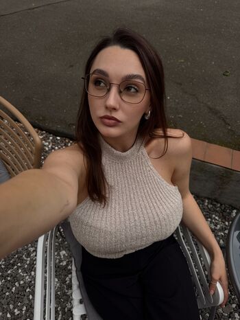Full leaked Iramostova private photo