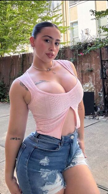 Full leaked Ireeneechaaveez private photo