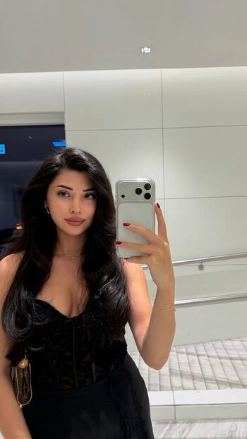 Full leaked Irem koptu private photo
