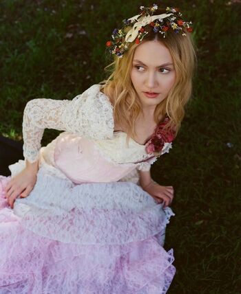 Full leaked Iris apatow page private photo