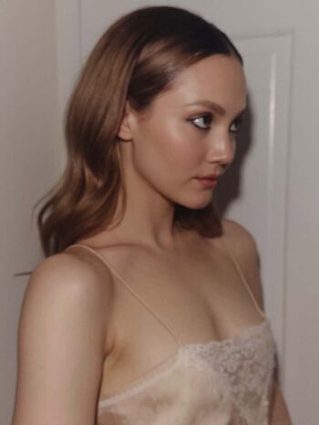 Full leaked Iris apatow private photo