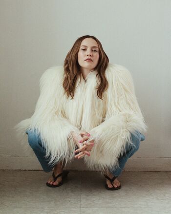 Full leaked Iris apatow private photo