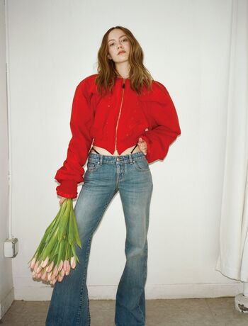 Full leaked Iris apatow private photo