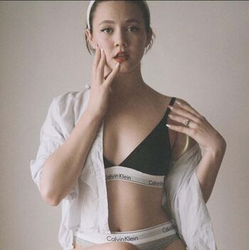 Iris Apatow
