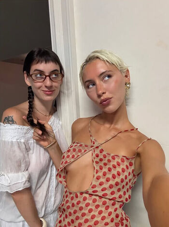 Full leaked Iris law private photo