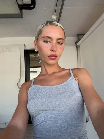 Full leaked Iris law private photo