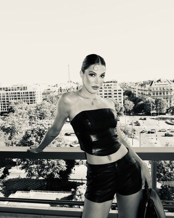 Full leaked Iris mittenaere private photo