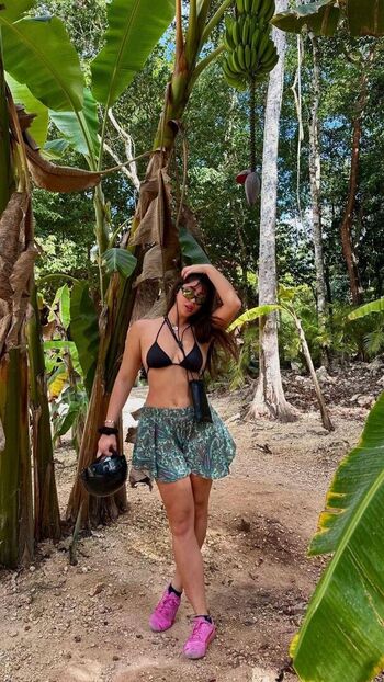 Full leaked Iris mulas page private photo