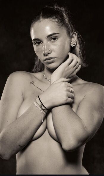 Iris Vallarani