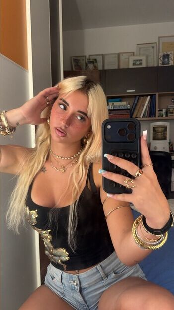 Full leaked Iris vallaranii private photo