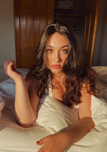 Full leaked Isa curry private photo