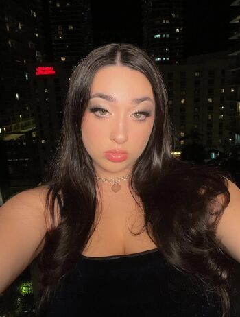 Full leaked Isa curry private photo