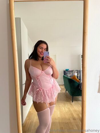 Isa Sato